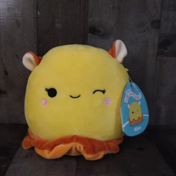 NWT Squishmallow Bijan Yellow Octopus Winking Plush Toy HAS FLAW 8" - Picture 2 of 9